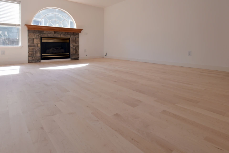 Loba Invisible on Maple Select Grade