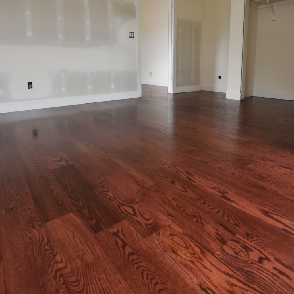 Red Mahogany Stain on Red Oak Plank