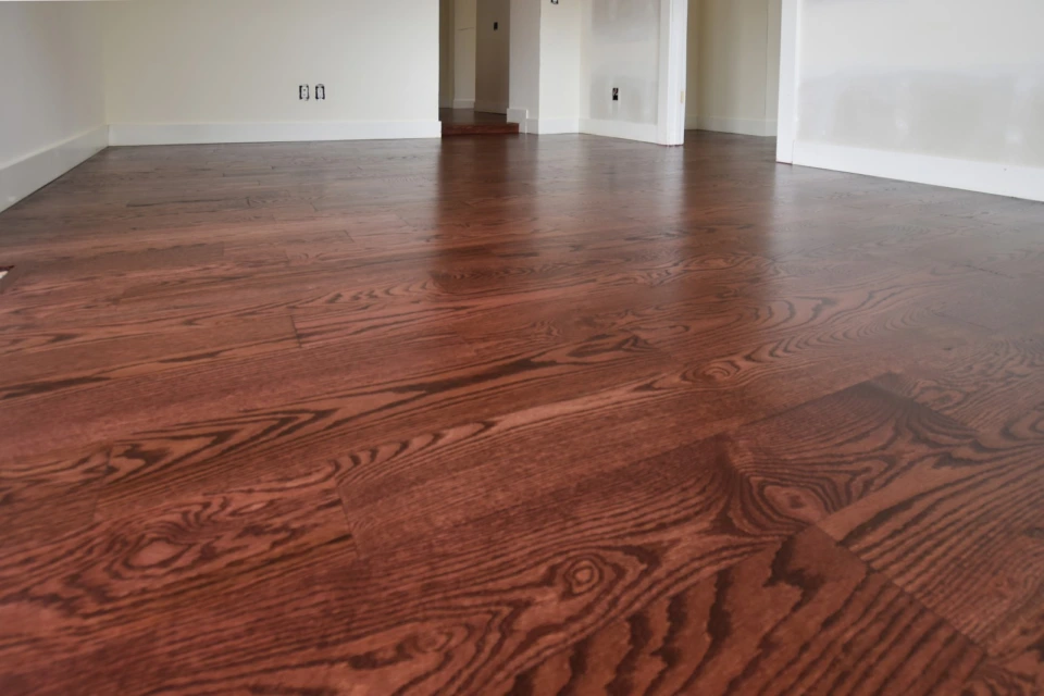 Red Mahogany Stain on Red Oak Plank