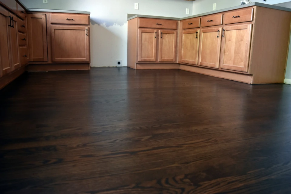 Red Oak. Coffee Brown Stain