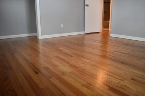 OIl-Based Finish on Red Oak - Close
