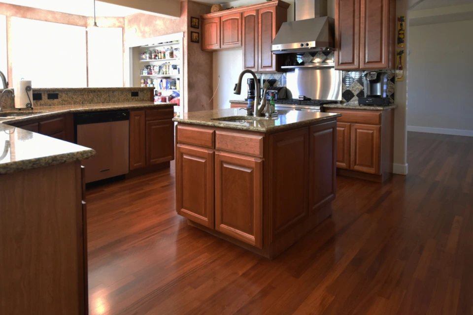 Brazilian Cherry (Jatoba) - Natual - Oil-based Finish