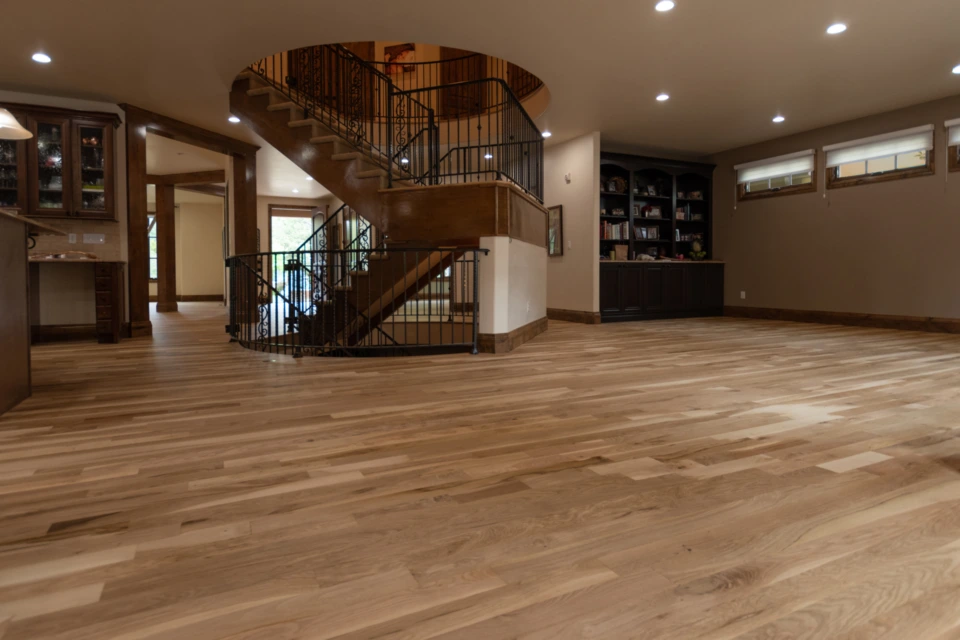 Loba Invisble on White Oak